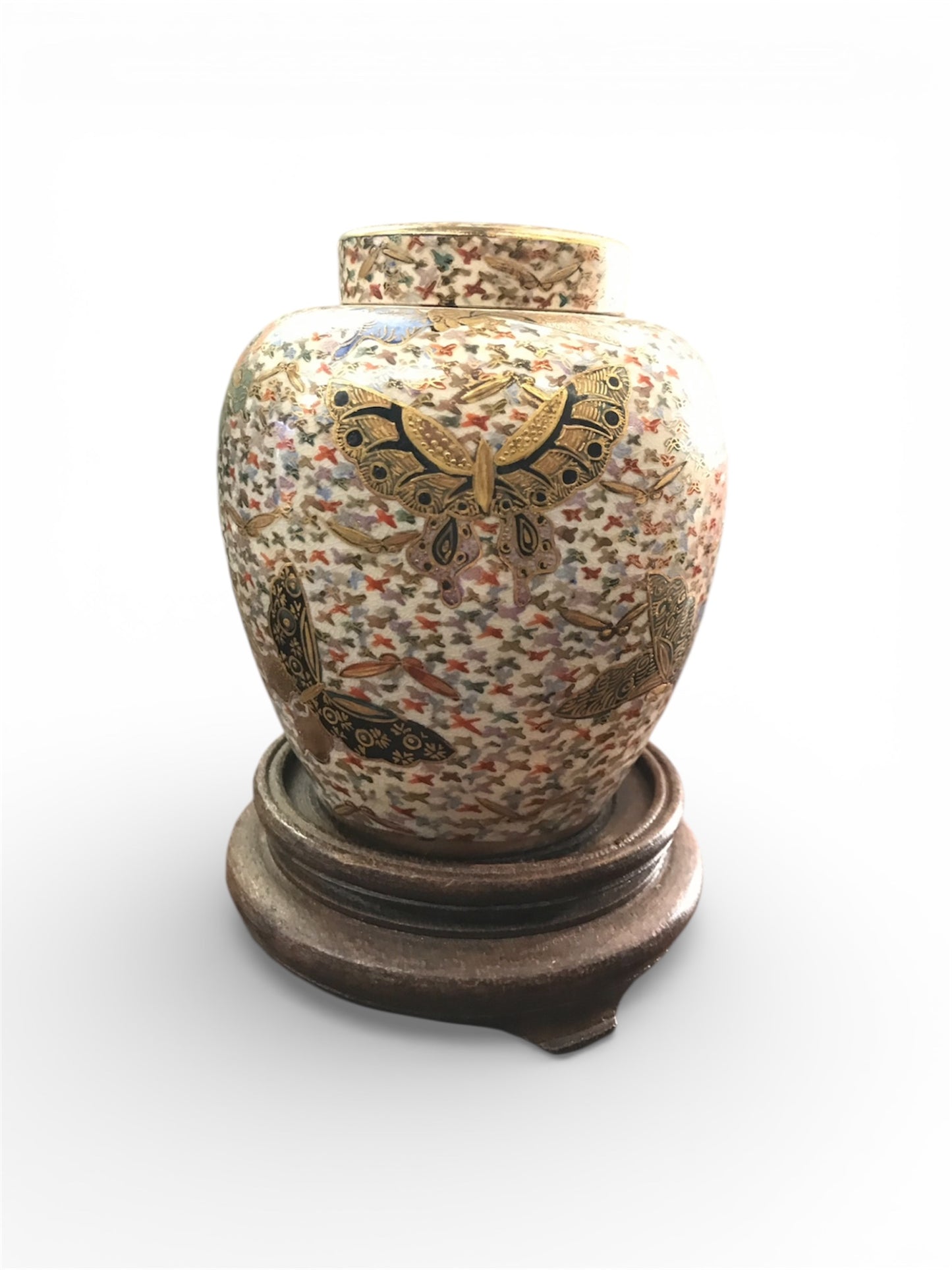 A fine Japanese Satsuma earthenware jar and cover
Meiji period