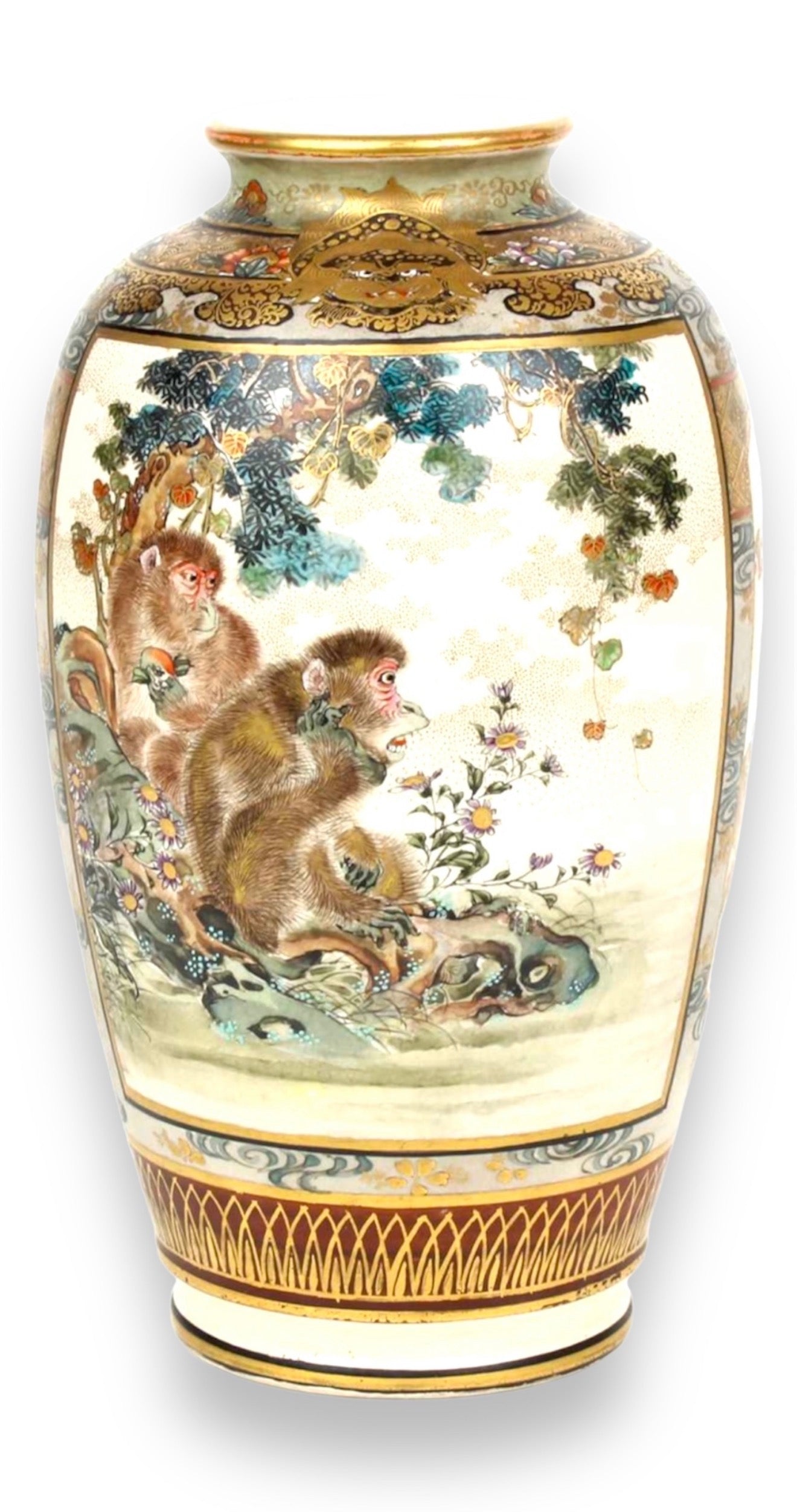 A Exquisite Japanese Satsuma Vase.Signed by Rokuzan.Meiji period