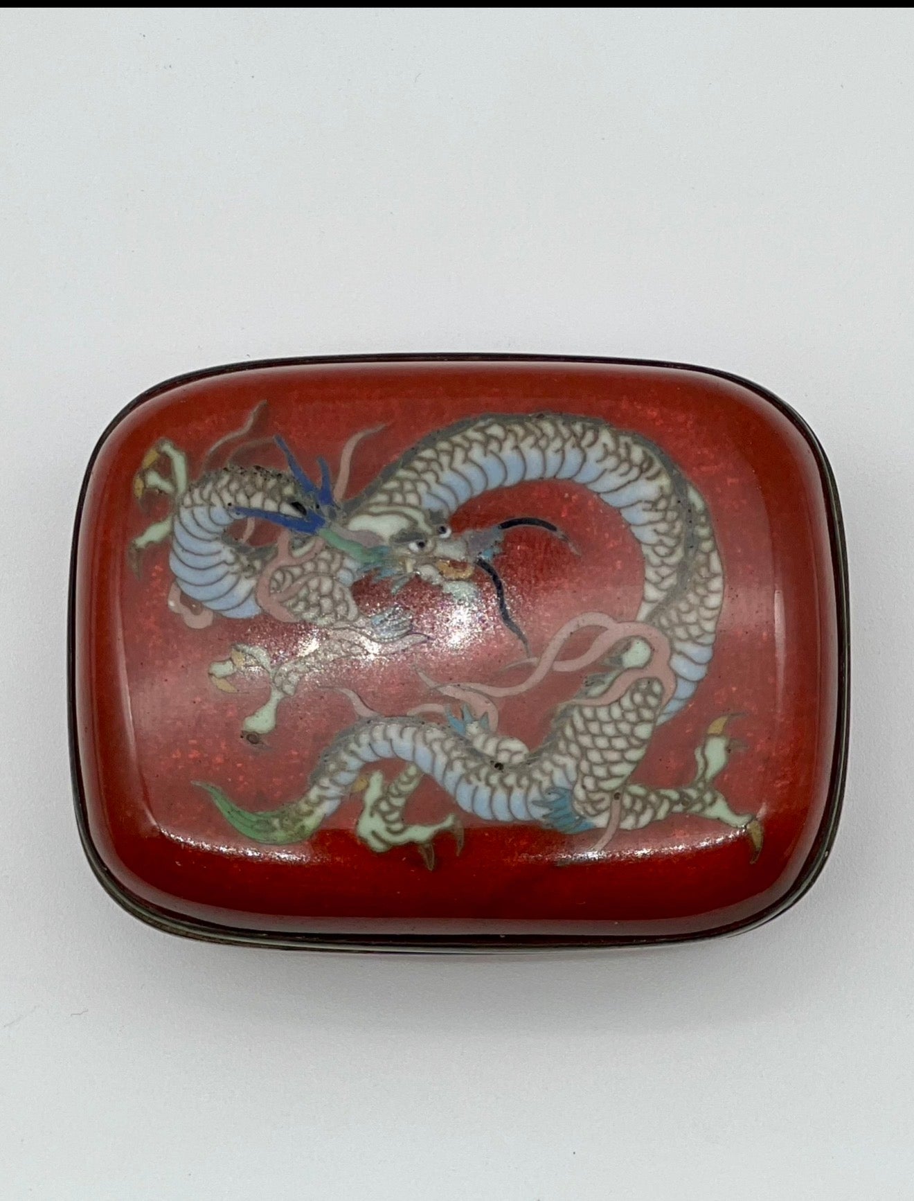A Fine Japanese Cloisonné Enamel Incense Box (Kōgō) with Dragon
Meiji period