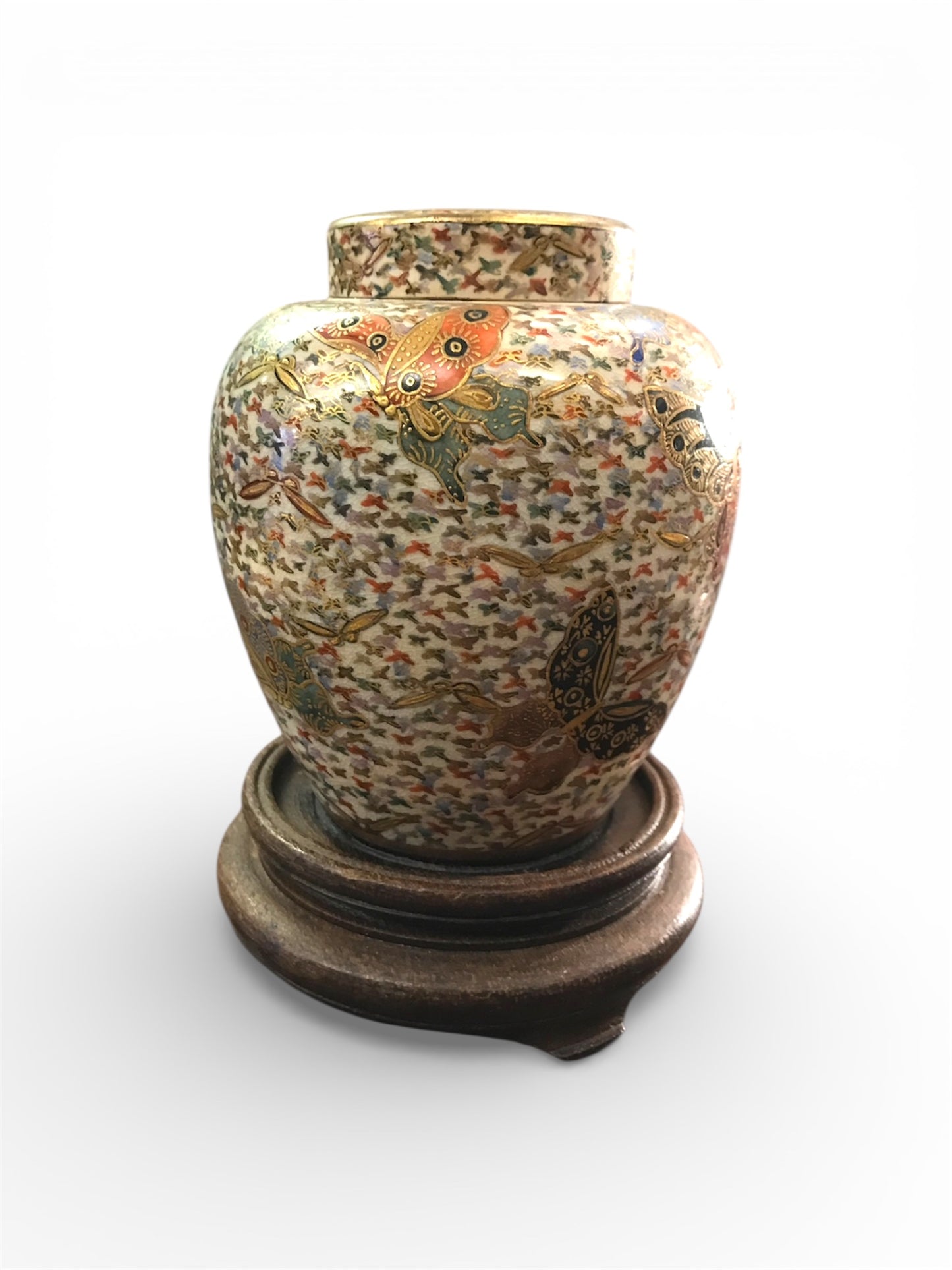 A fine Japanese Satsuma earthenware jar and cover
Meiji period