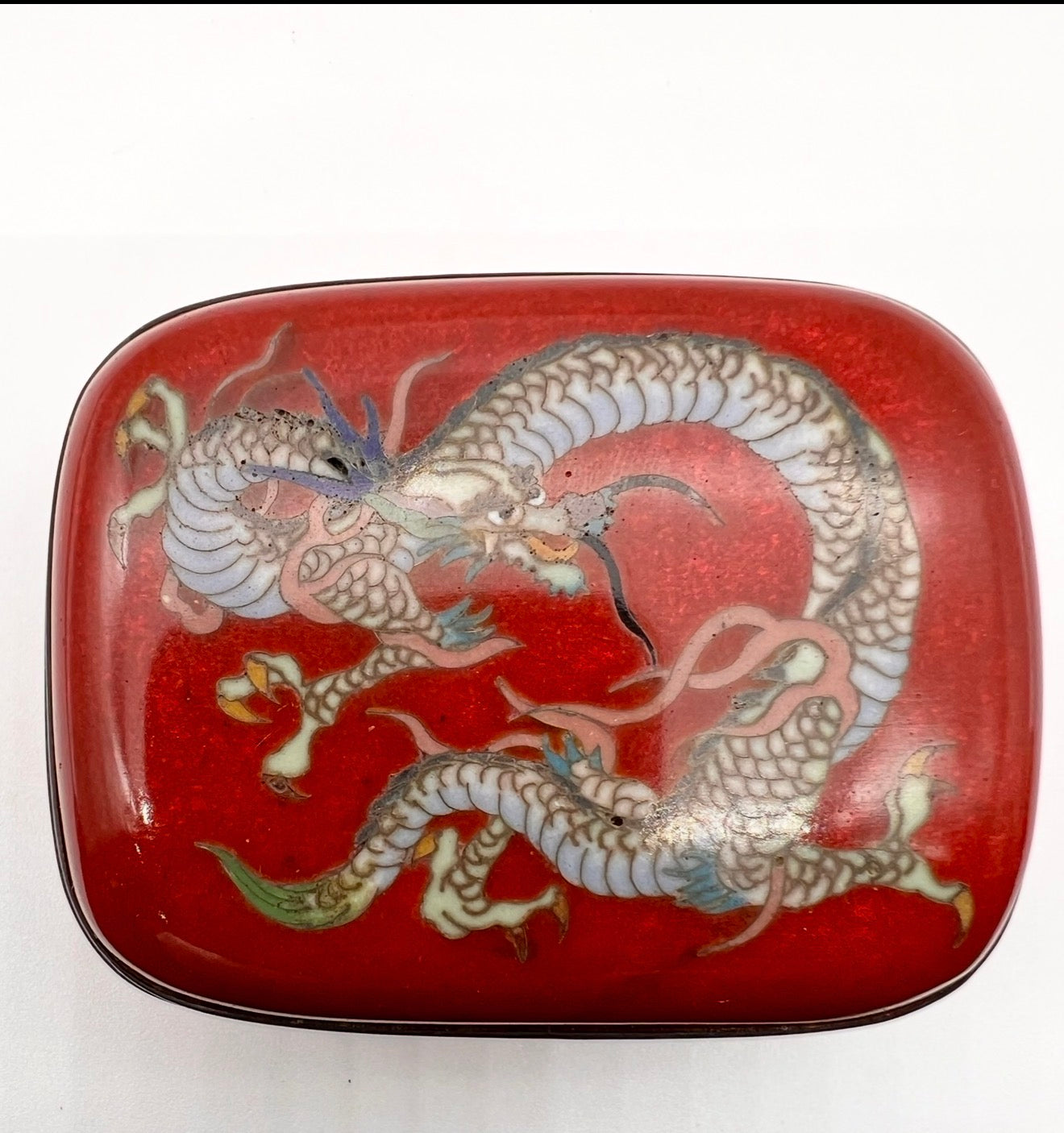 A Fine Japanese Cloisonné Enamel Incense Box (Kōgō) with Dragon
Meiji period