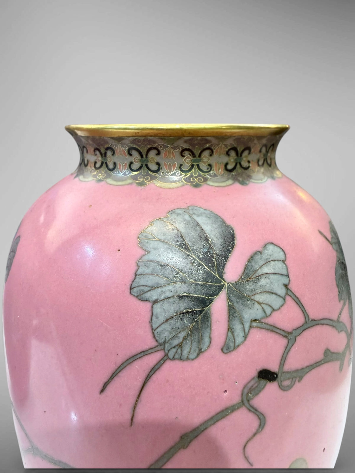 A FINE PAIR OF JAPANESE CLOISONNÉ ENAMEL VASES WITH BIRDS AND GRAPEVINE, IN THE MANNER OF NAMIKAWA SŌSUKE-Meiji period