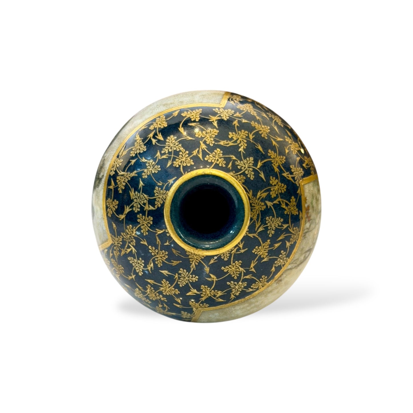 A Fine Satsuma Cabinet Vase, Signed Kinkōzan zo, Meiji Period
