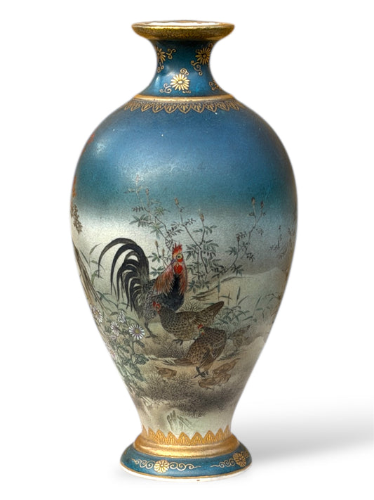 Fine Japanese Satsuma Vase with Roosters and Autumn Maple by Gyokusen, Meiji Period