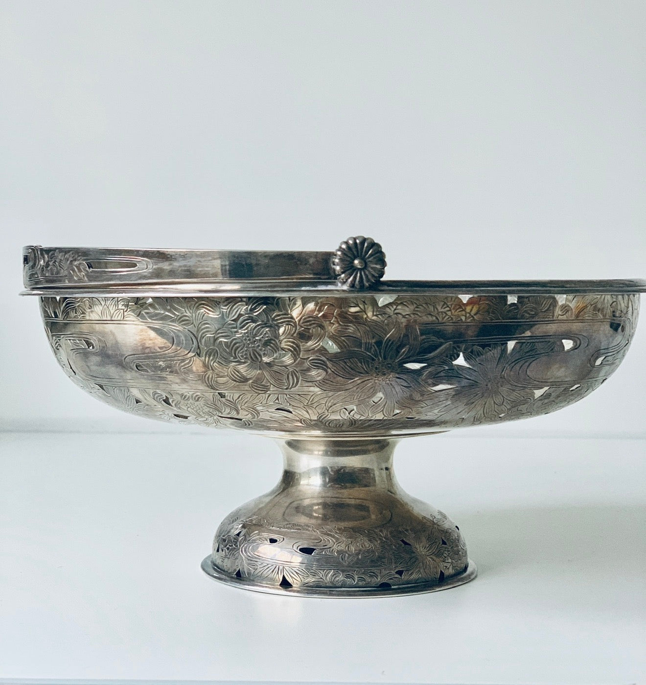 A Fine Japanese Silver Presentation Fruit Bowl with Swing Handle — Tokyo, 1916