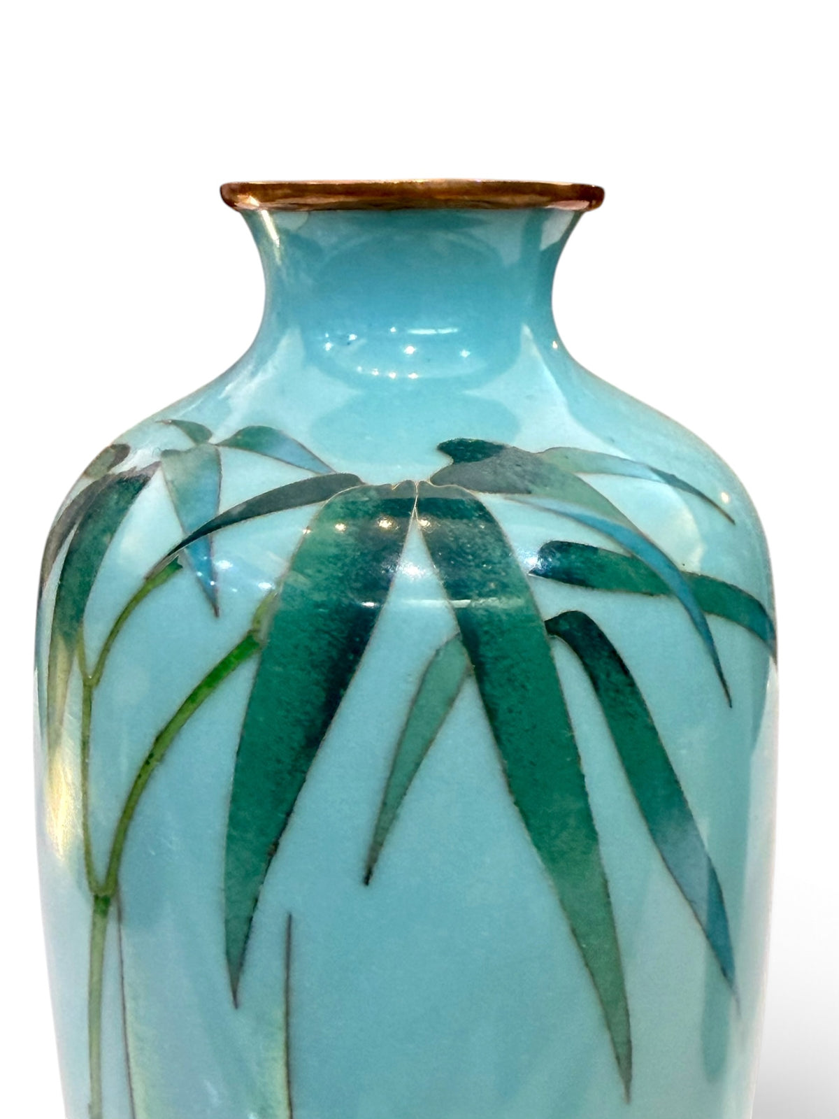 A FINE PAIR OF JAPANESE CLOISONNÉ ENAMEL VASES WITH BAMBOO.Meiji period
