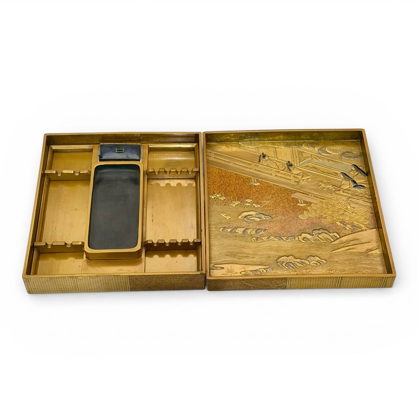 A Fine Japanese Lacquer Suzuribako (Writing Box)
Meiji period
