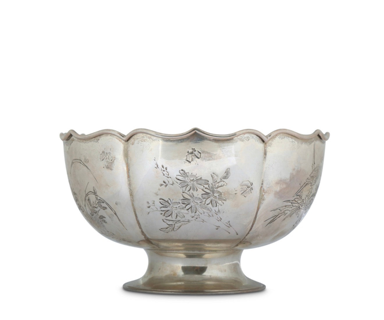 A Japanese silver lobed bowl on foot, Meiji period (1868–1912), signed Jungin and with workshop mark