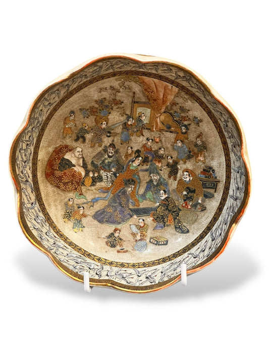 A Fine Japanese Satsuma Earthenware Bowl by Kanzan
Meiji period