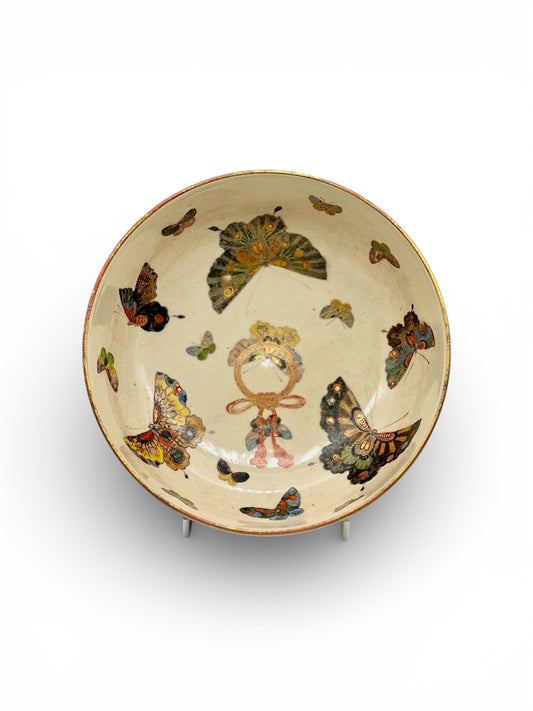A Fine Japanese Satsuma Earthenware Bowl by Sōzan
Meiji period