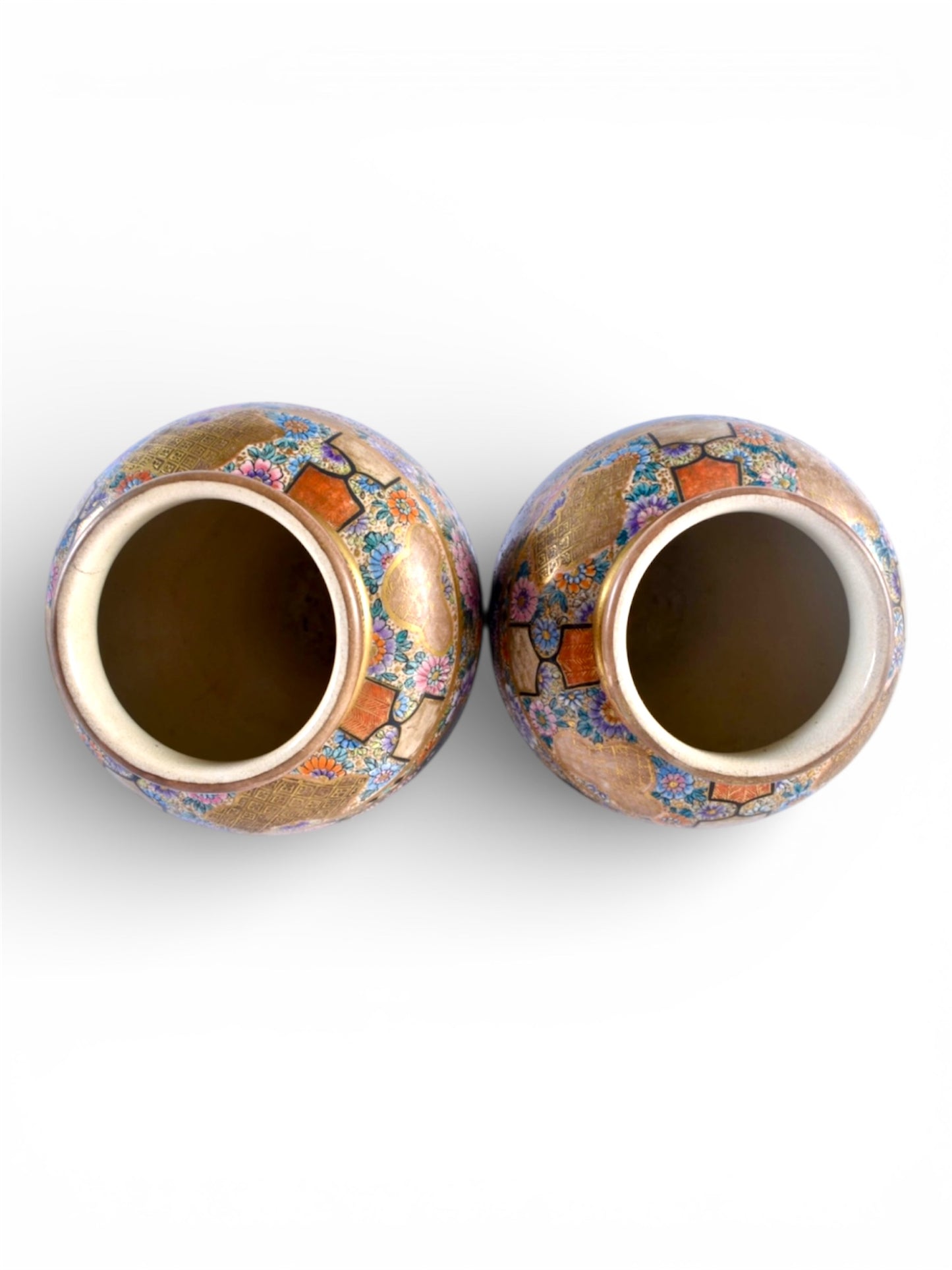 A Fine Pair of Japanese Satsuma Vases By Shōzan. Meiji period