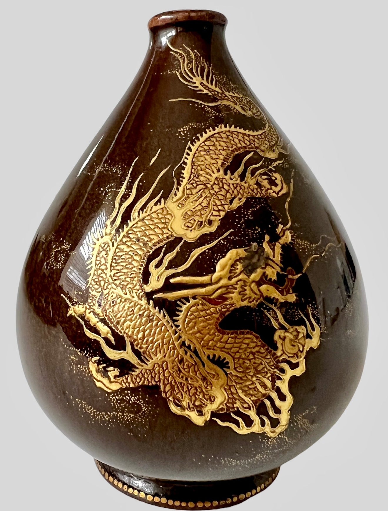 An Exceptional Satsuma Miniature Pear-Shaped Single-Stem Vase By Kinkōzan, Meiji era
