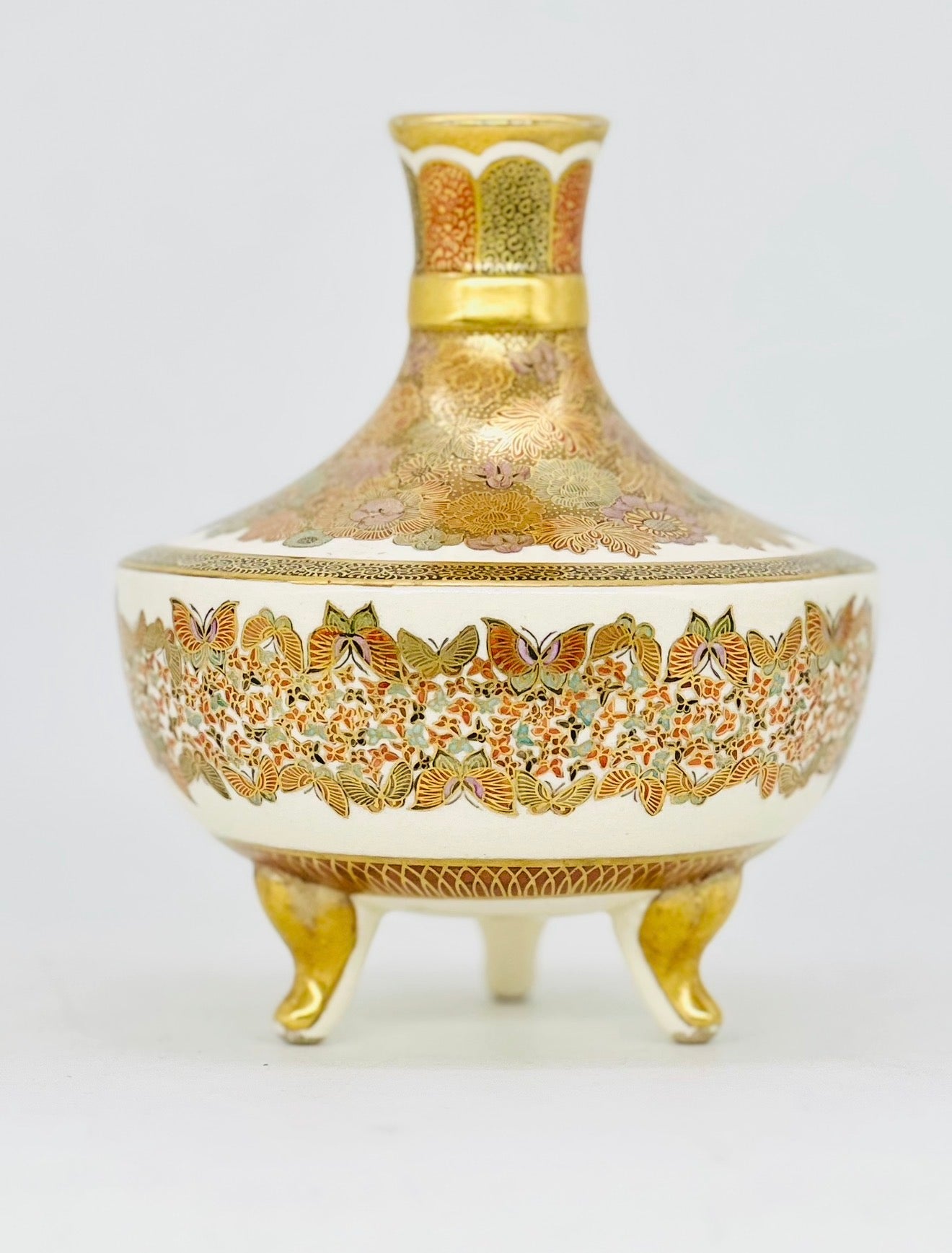 A Exquisite Japanese Millefiori Satsuma vase By Kinkozan. Meiji Era