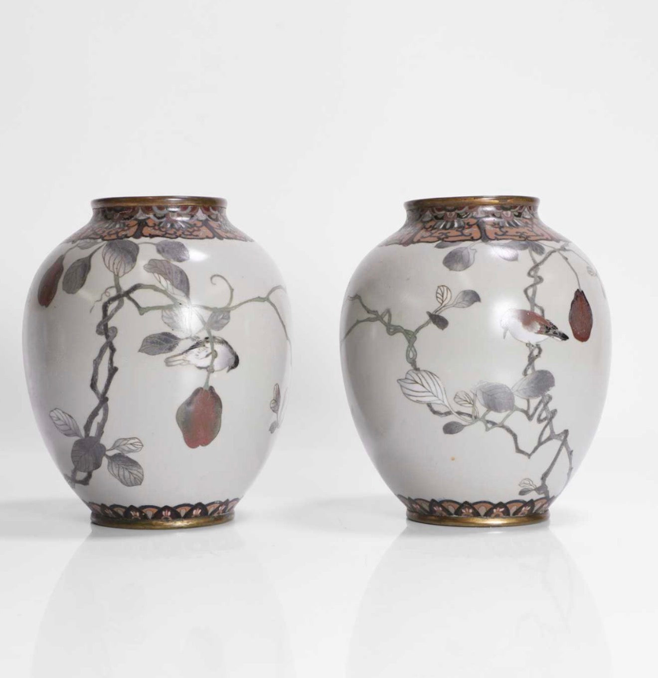 A Exceptional Pair of Japanese Cloisonné Vases in the Manner of Namikawa Sōsuke