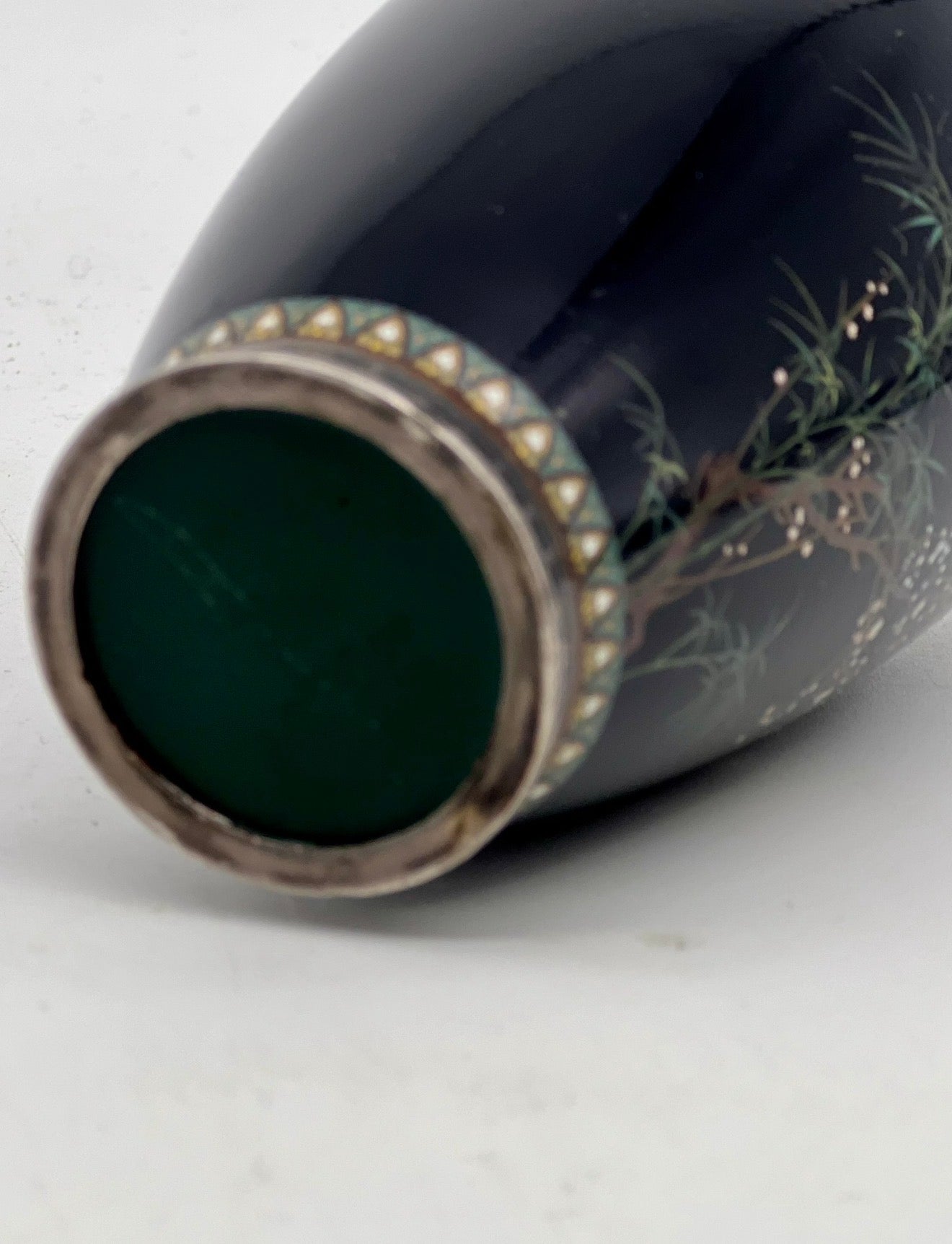 A Fine Japanese Cloisonné Enamel Vase Attributed to Hayashi Kōdenji , Meiji period