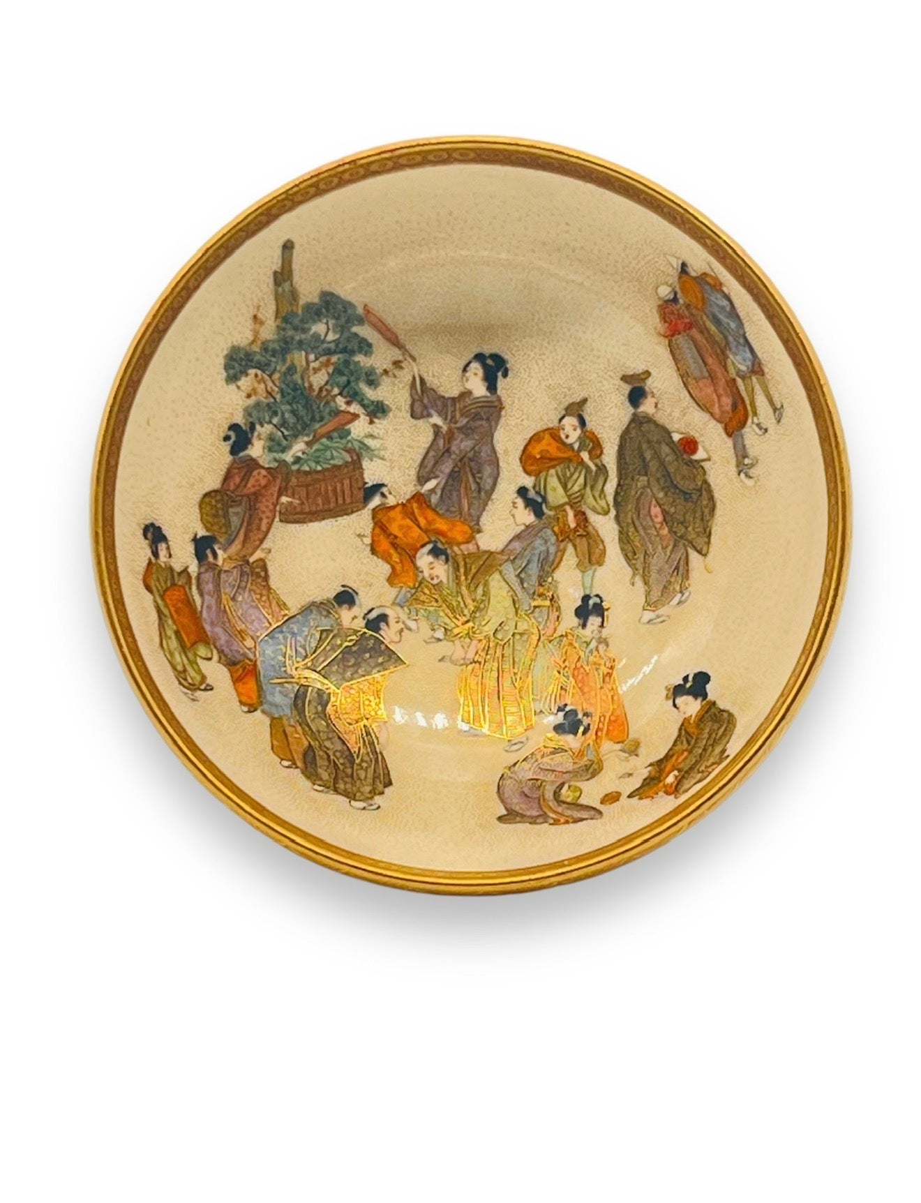 A Finely Painted Japanese Satsuma Earthenware Bowl. Signed Kinkōzan .Meiji period