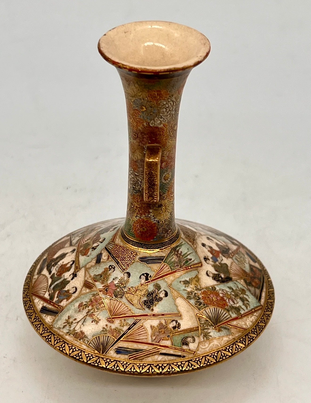 A Fine Japanese Satsuma Vase.Meiji Period -Signed by Yozan.